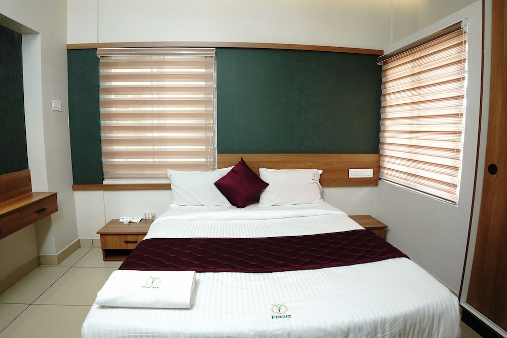 FOCUZ HABITAT Deluxe Twin Room, 2 Bedrooms, Accessible, Courtyard View 2