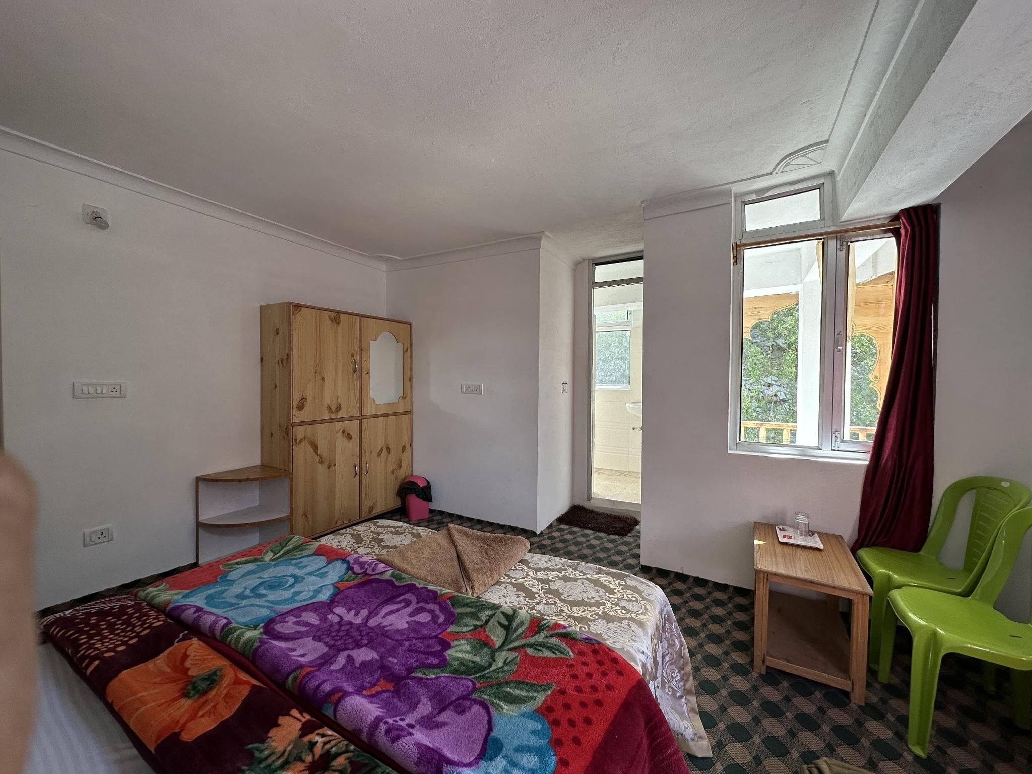 Super Deluxe Mountain View Room
