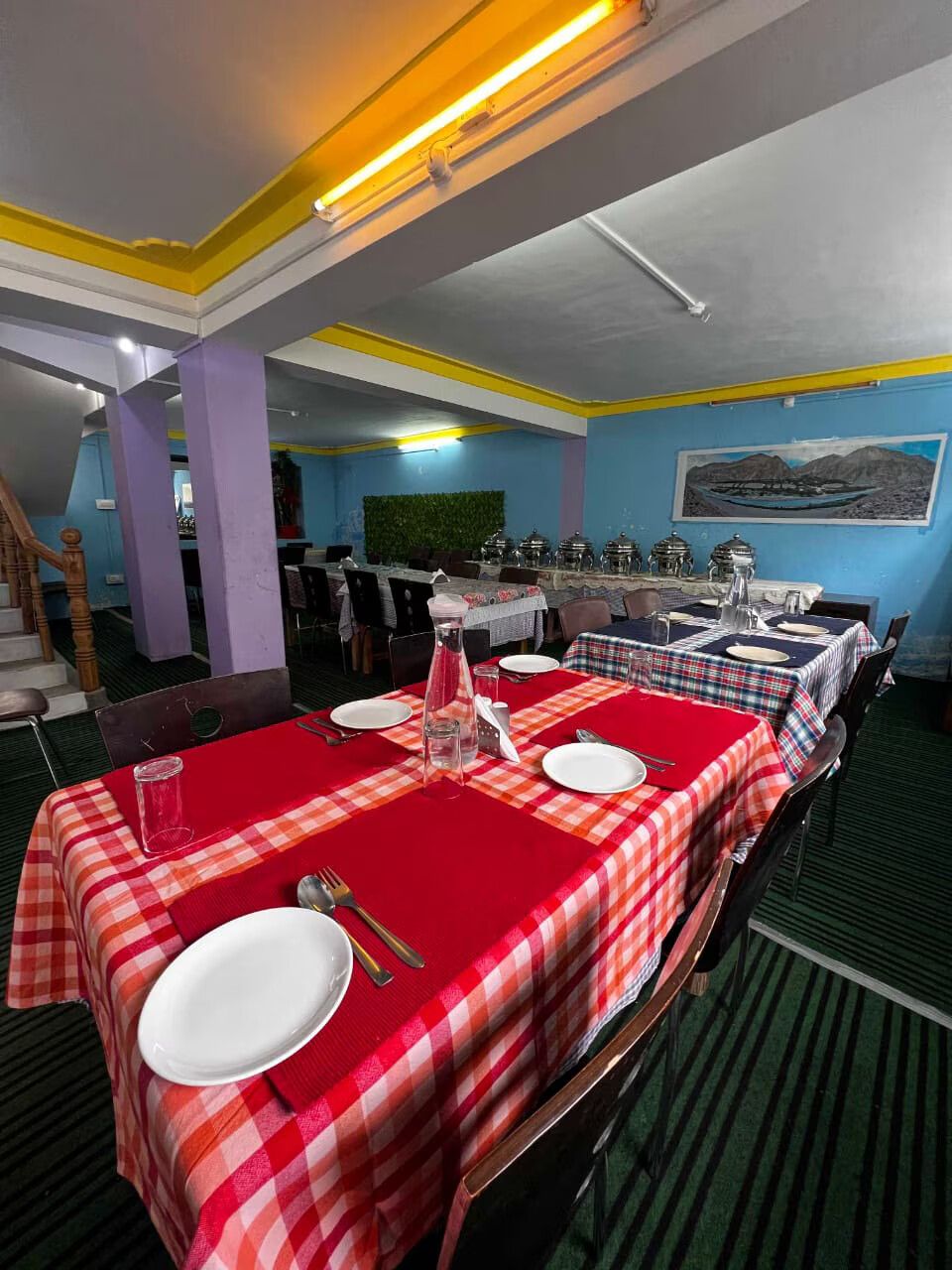 Food & Dining