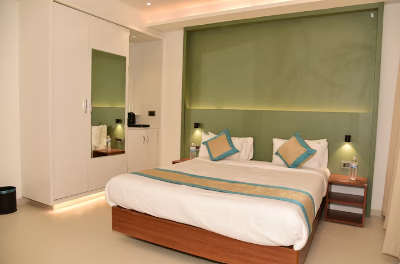Hotel Sai Krishna Deluxe Double Bed AC Room 8
