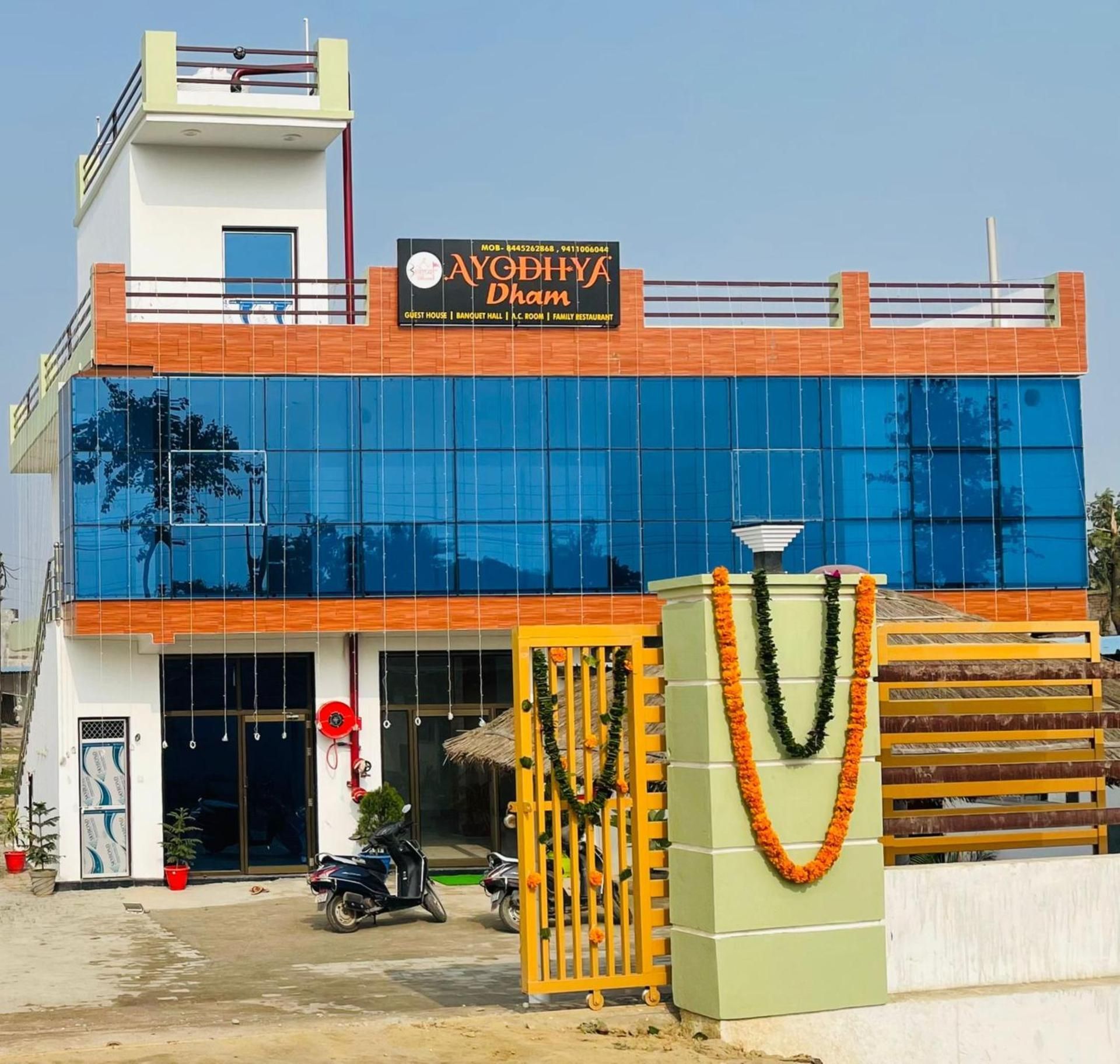 Goroomgo Ayodhya Dham Guest House Ayodhya