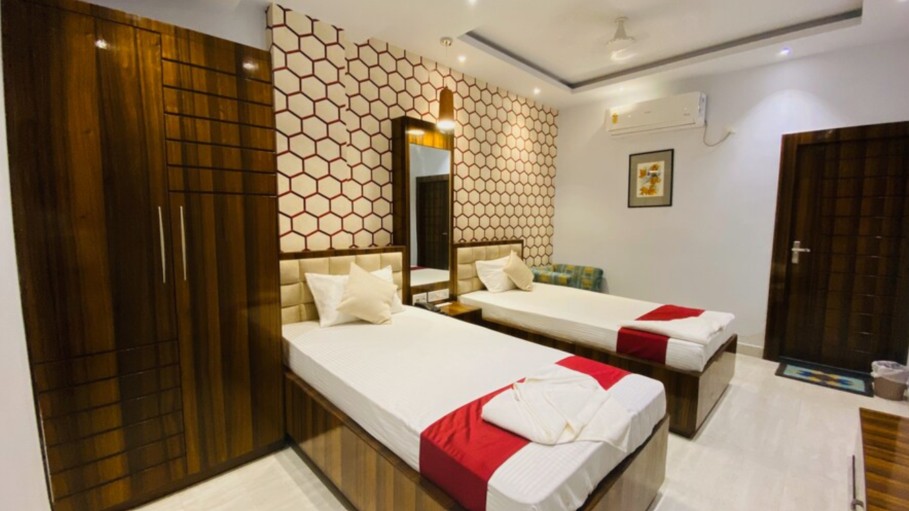 Hotel Kailash Tower Executive Twin Room 3