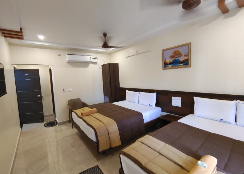 HOTEL DKR GRAND DOUBLE ROOM 2