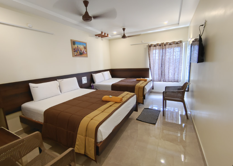 Superior 6 Bedded AC Family Room