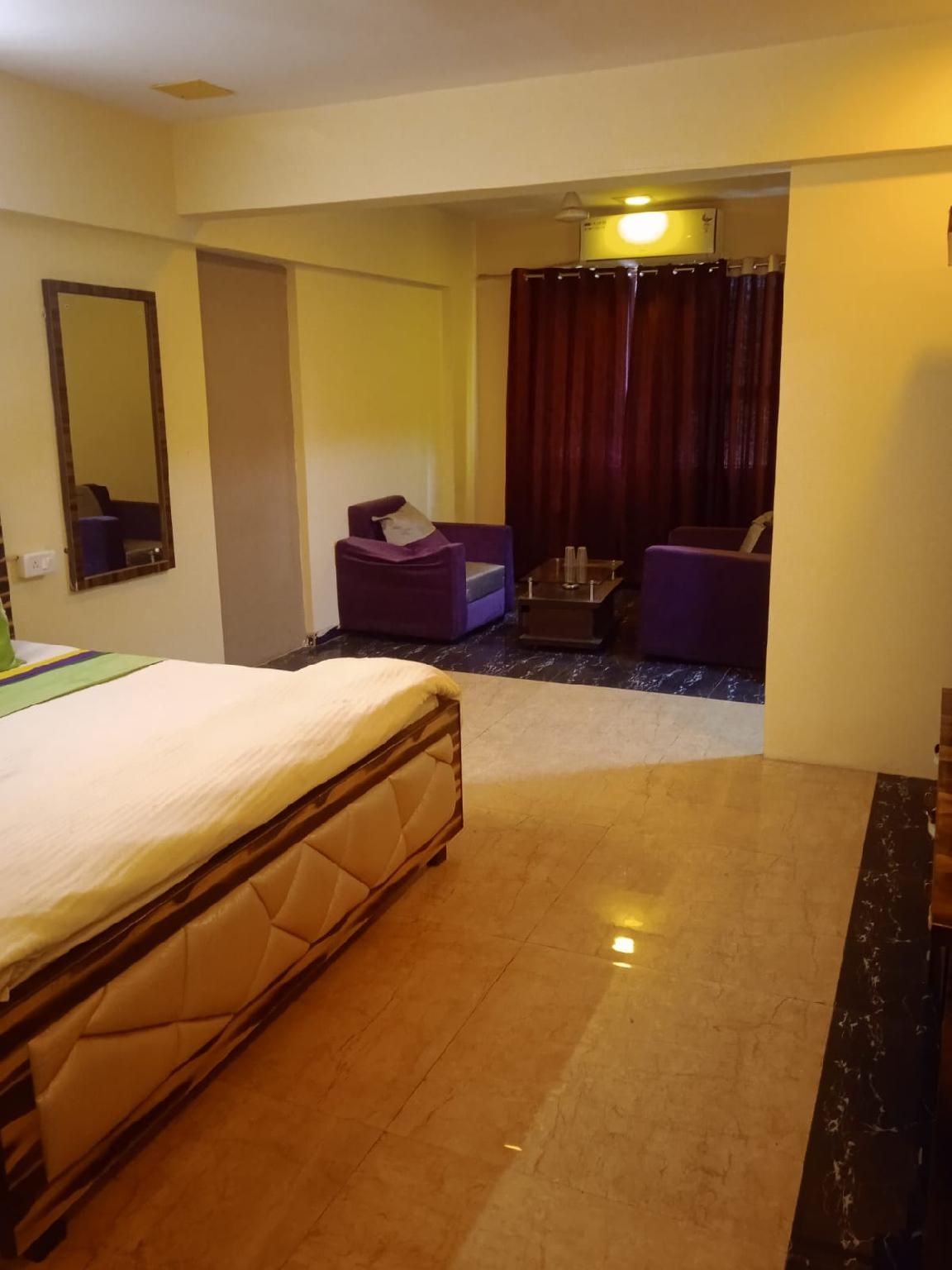 Deluxe Suite