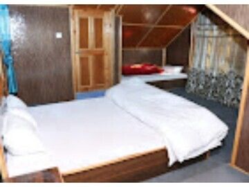 Family Suite for 6 People with Balcony