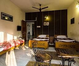 Executive AC - Day Use (4 Hours: 3 PM - 7 PM)