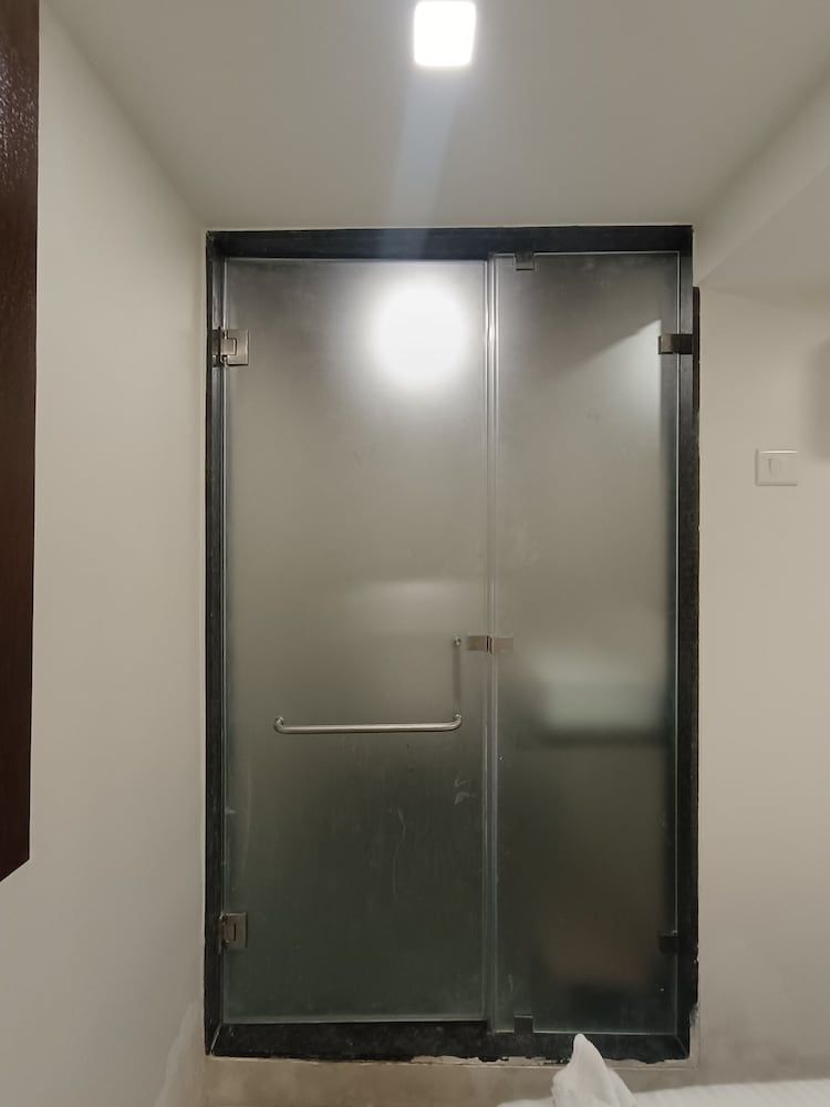 AR Residency Deluxe Double Room 12