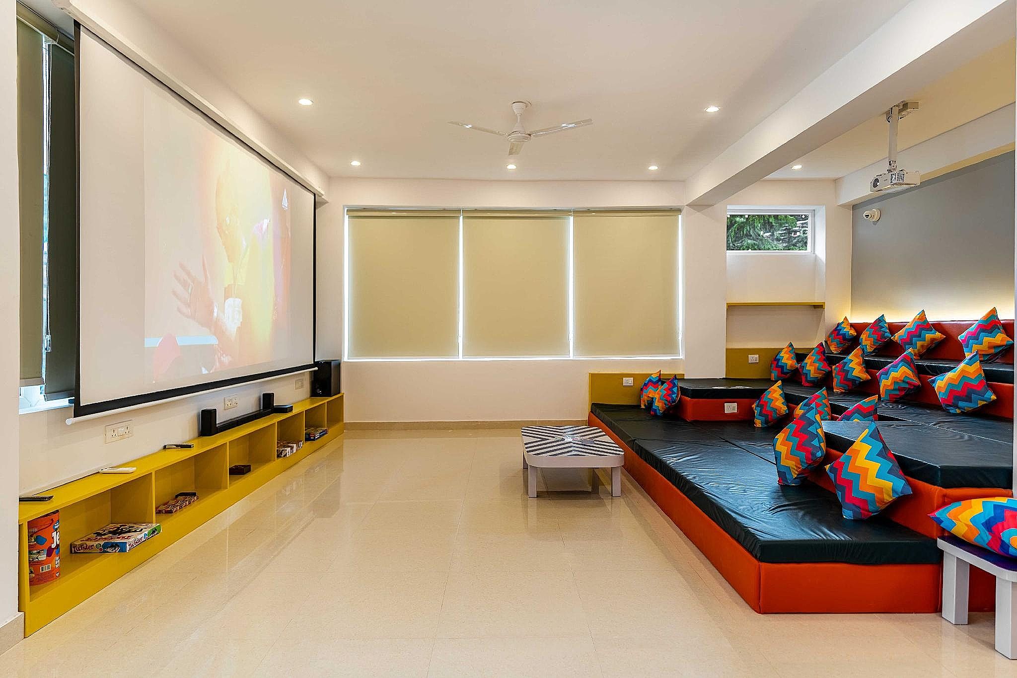 Shared lounge/TV area