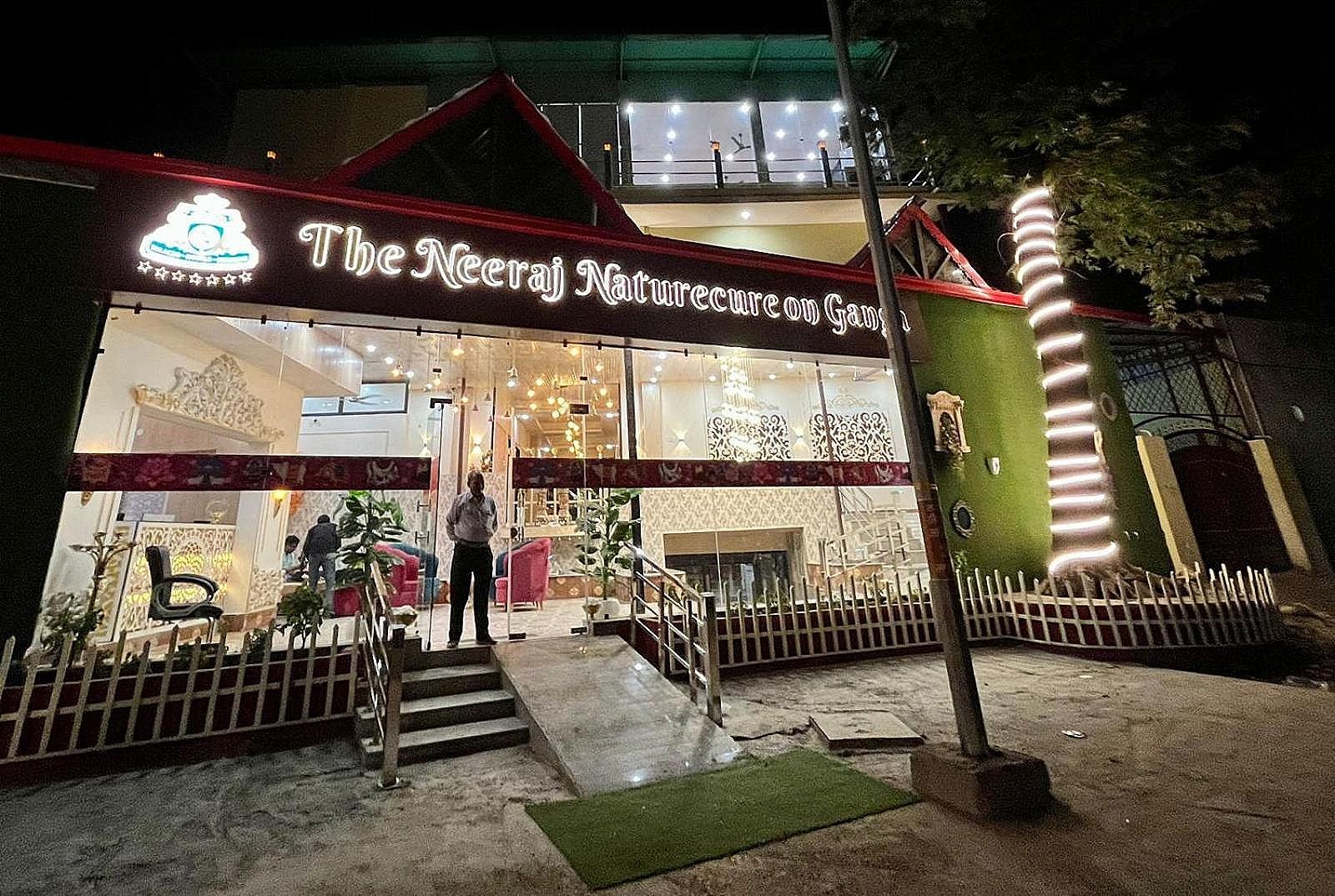 THE NEERAJ NATURECURE - Stay On The Ganges