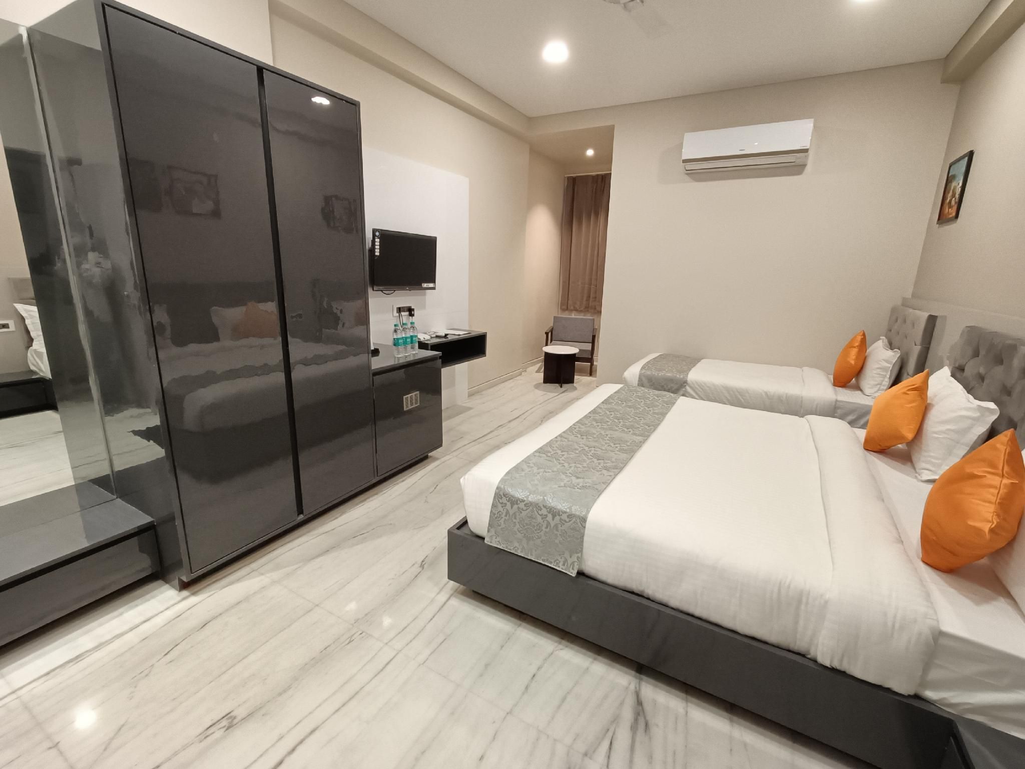 Premium Family Room