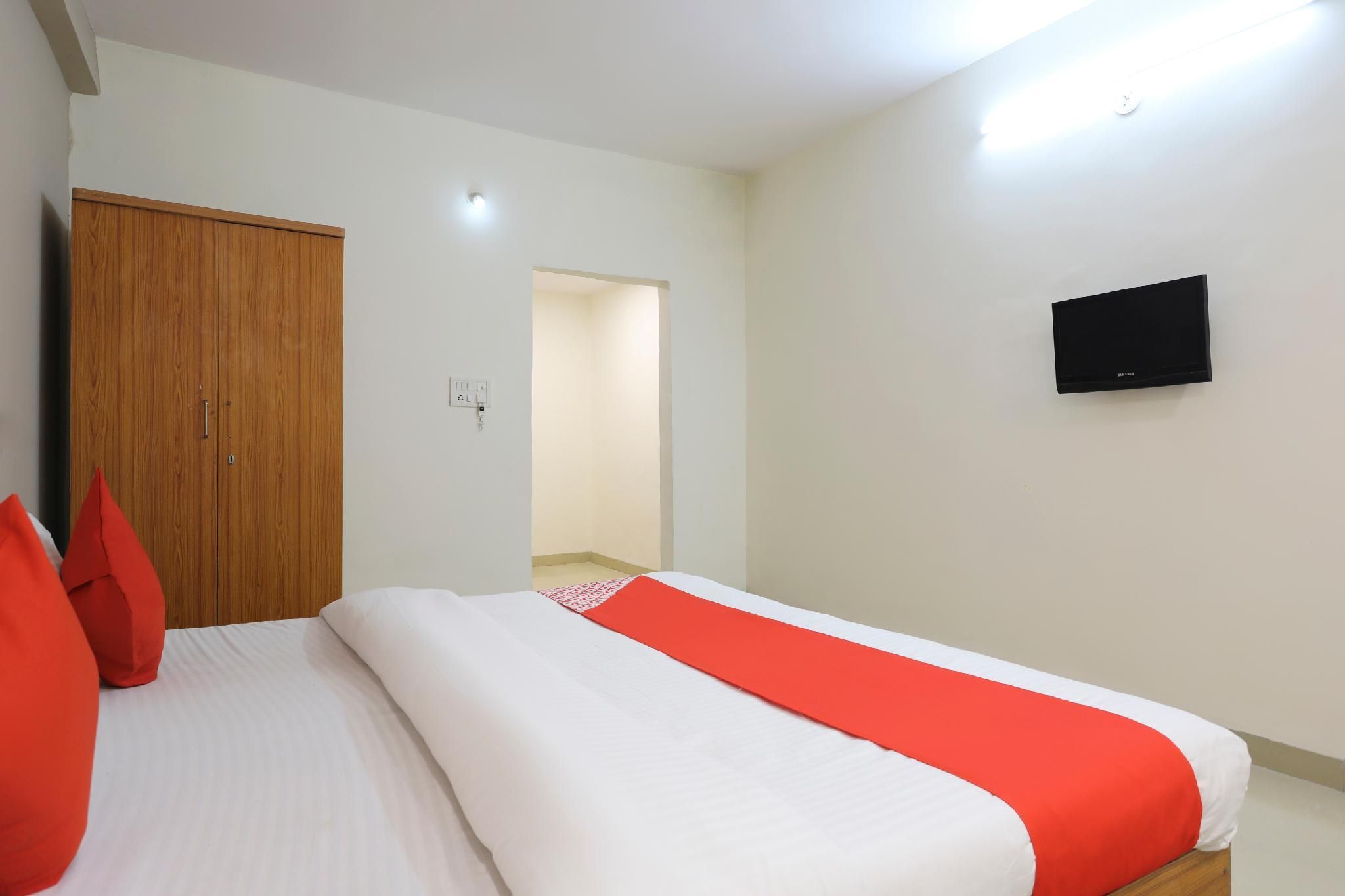 OYO 43851 Hotel Virasat Classic Double or Twin