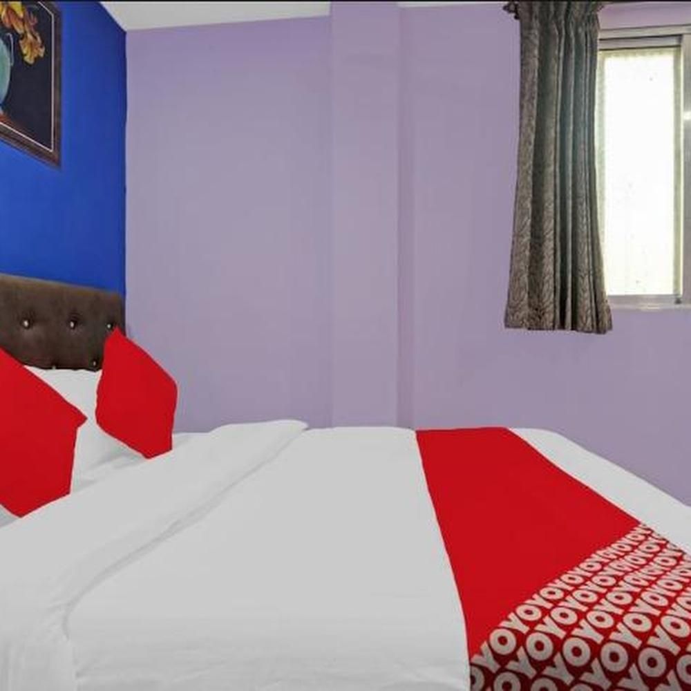 Deluxe AC Room