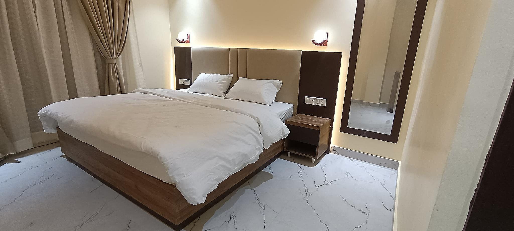 Premium Deluxe Double with Window