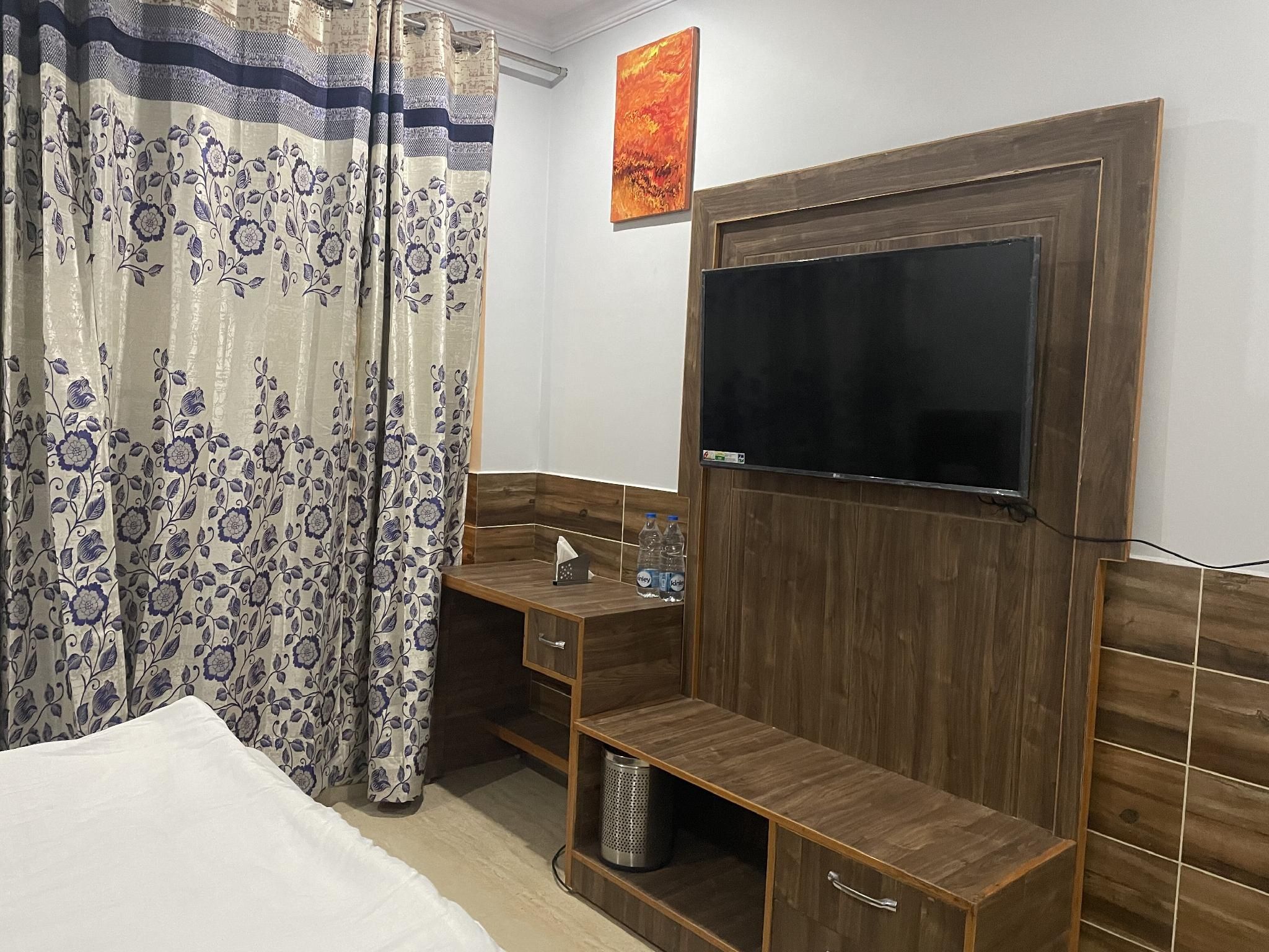 Super Deluxe Room