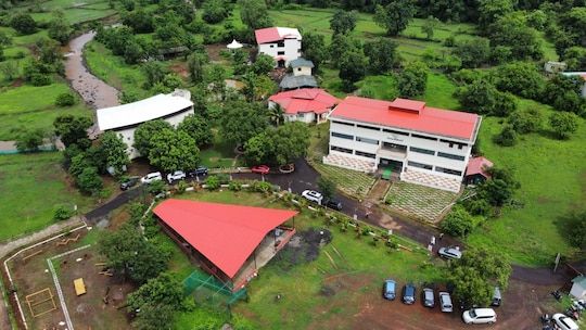 Deep Nature Resort 