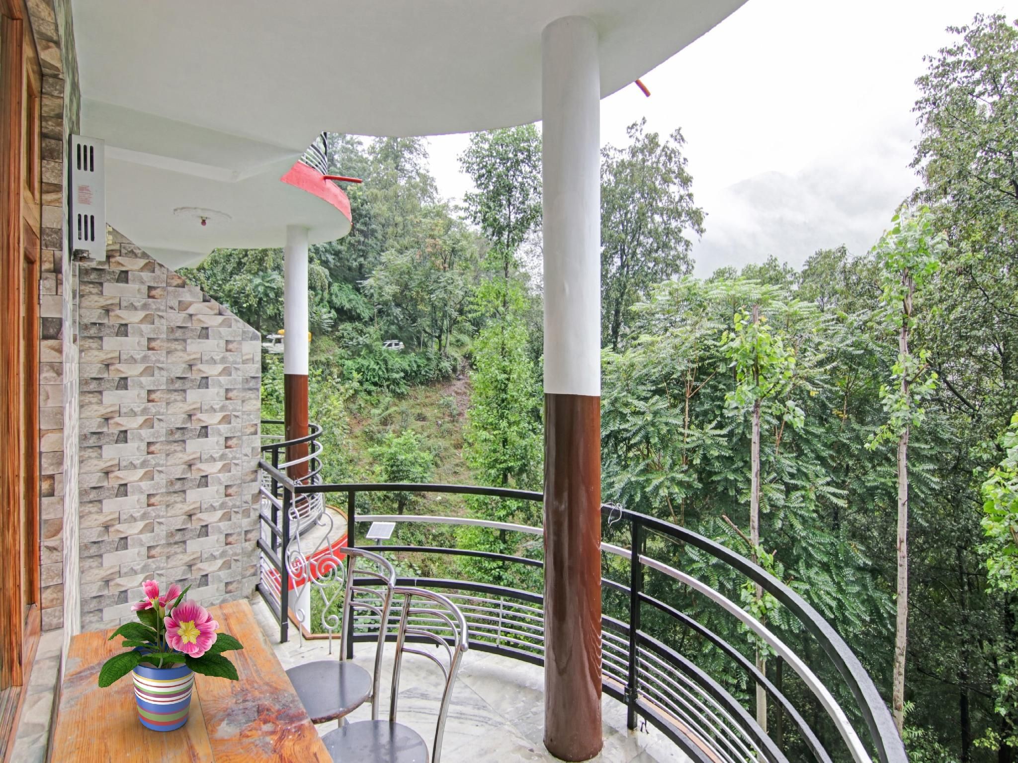 Superior Room with Balcony