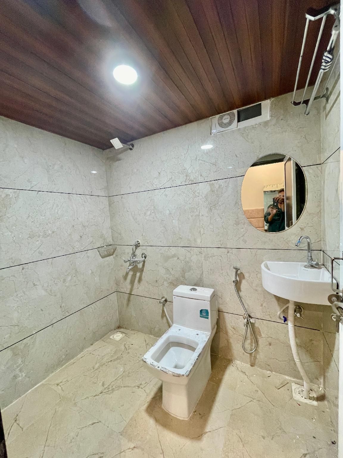 Tekri farms and retreat Family Room 2