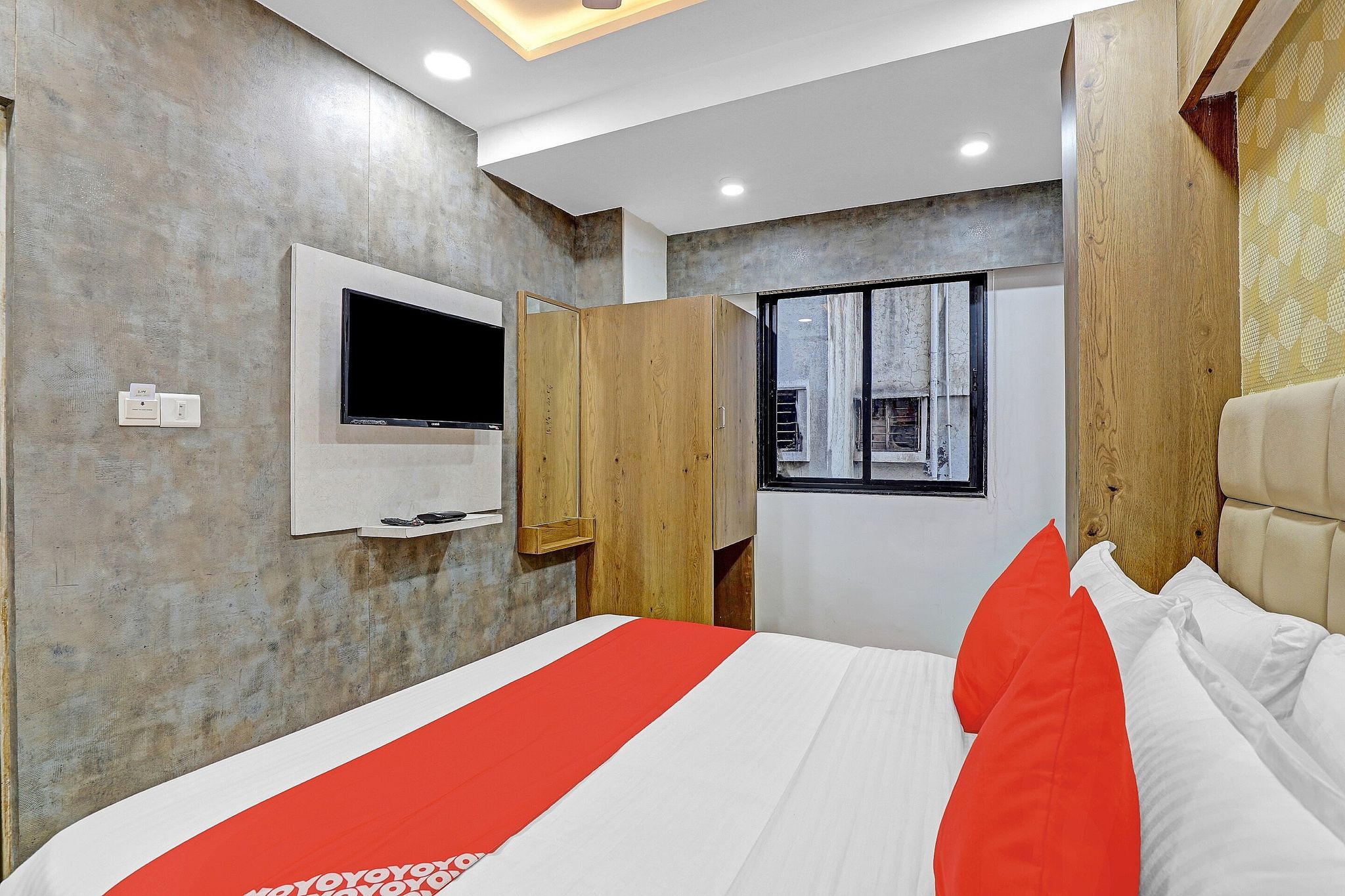 Hotel O R S Palace Deluxe 6