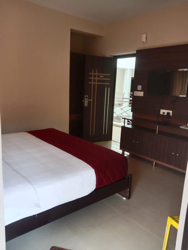 Bogar Palace Kodaikanal Deluxe Room 3