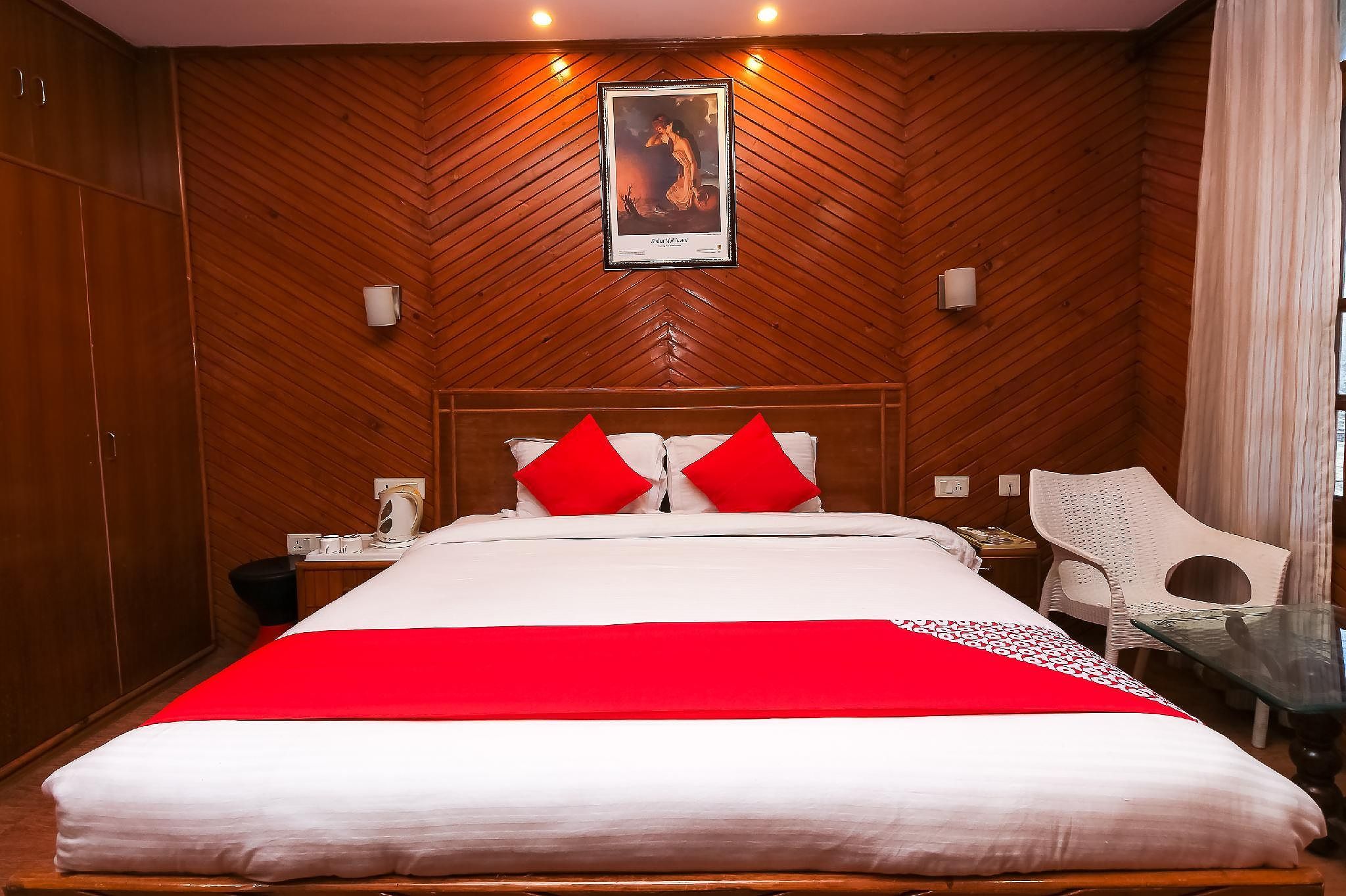 Deluxe Double or Twin