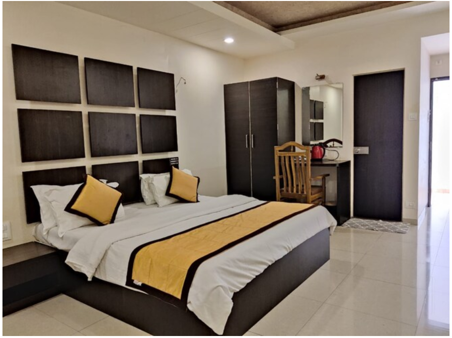 Hotel Krushna Inn Deluxe Room AC