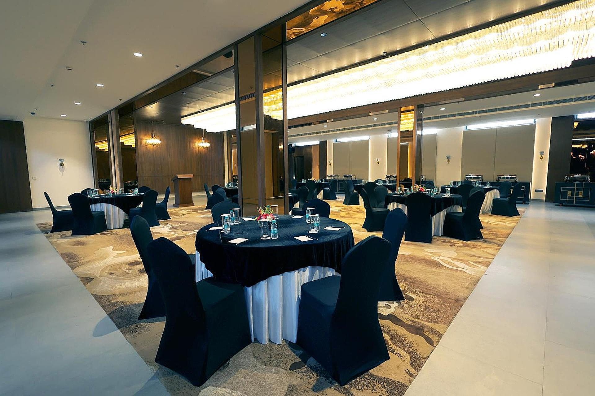 Banquet hall