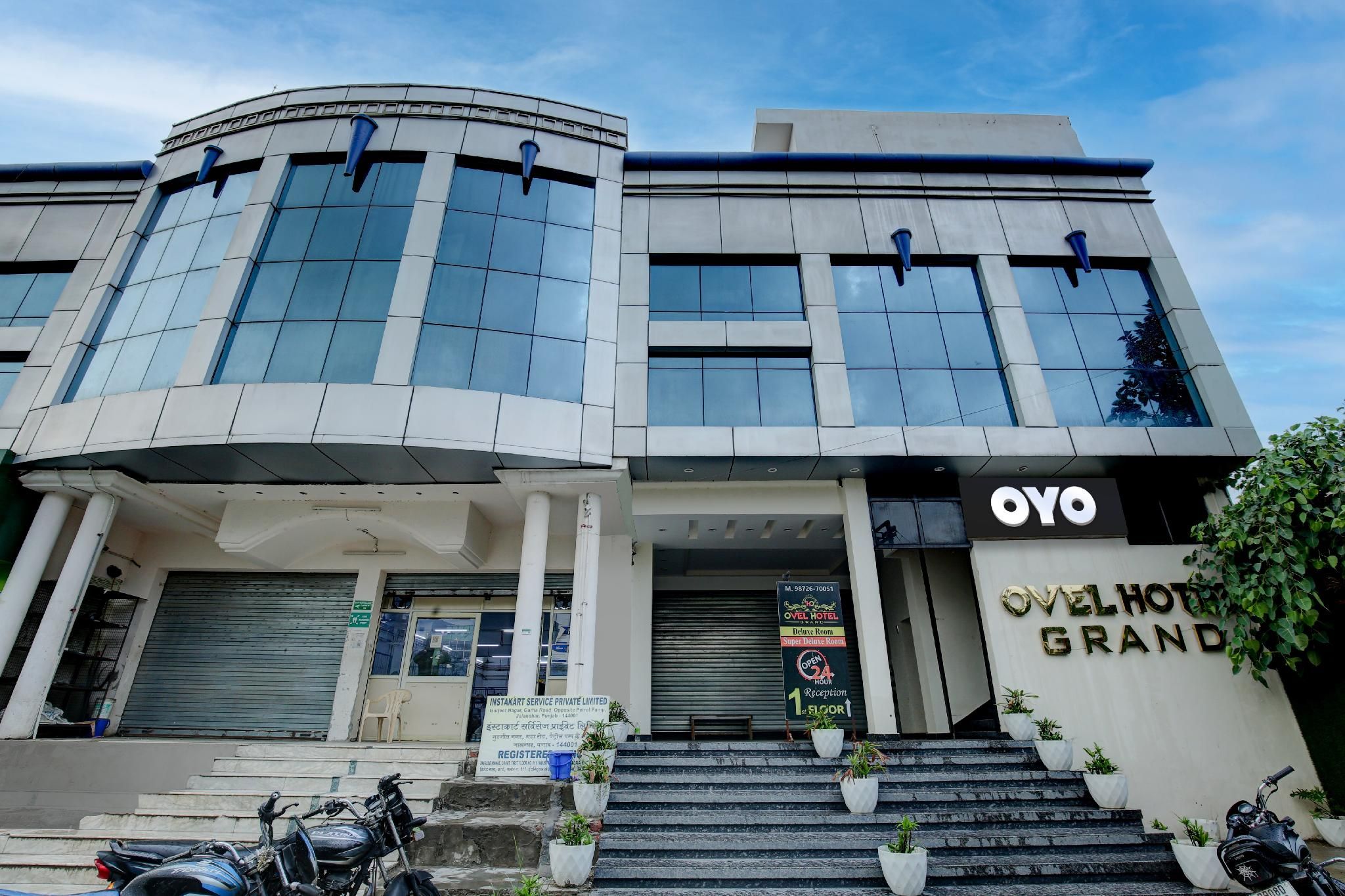 Super OYO Collection O Ovel Hotel Grand