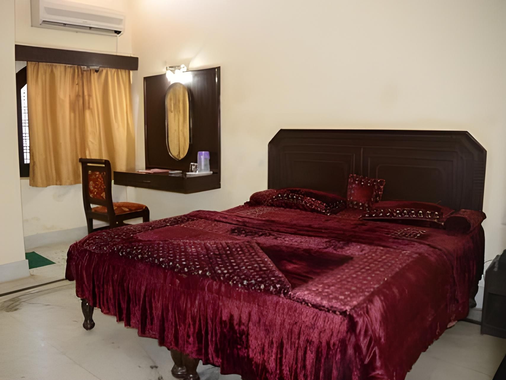 8aeaf635f2358cedb26cde2ba1548ab8