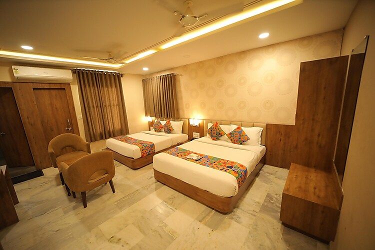 Hotel Damanis
