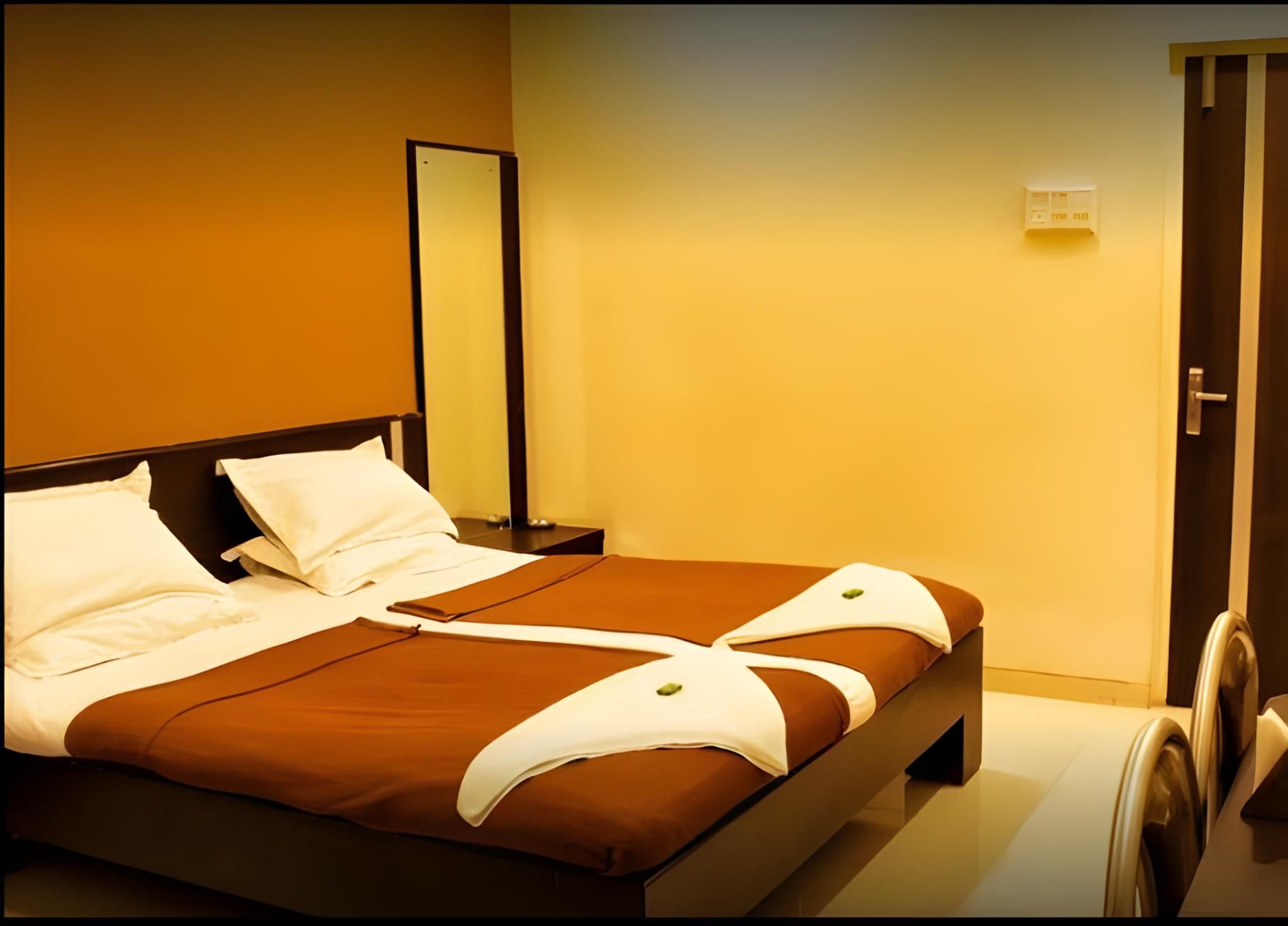 Deluxe Non- Air Conditioning Room