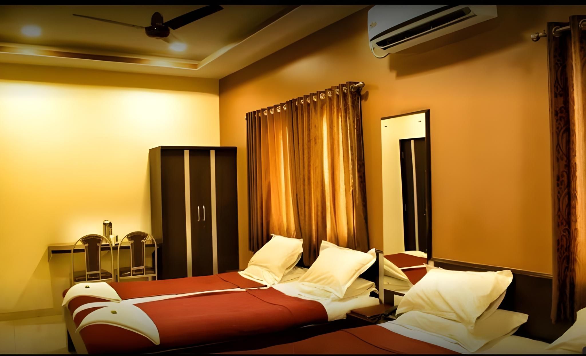 Deluxe Non- Air Conditioning Room