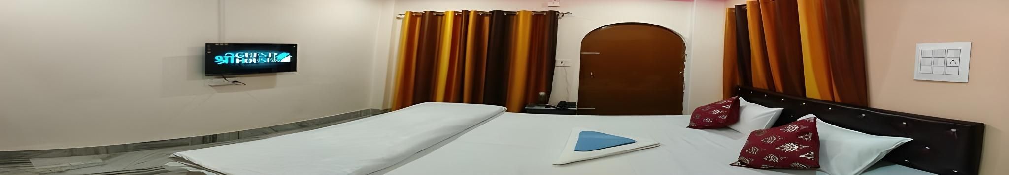 Deluxe Non- Air Conditioning Room