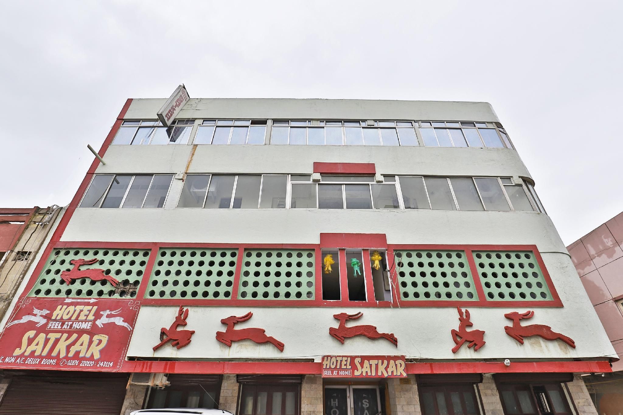 SPOT ON 48390 Hotel Satkar