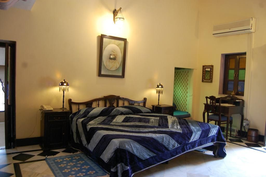 b81f598382b5c929d504bc297e35e398