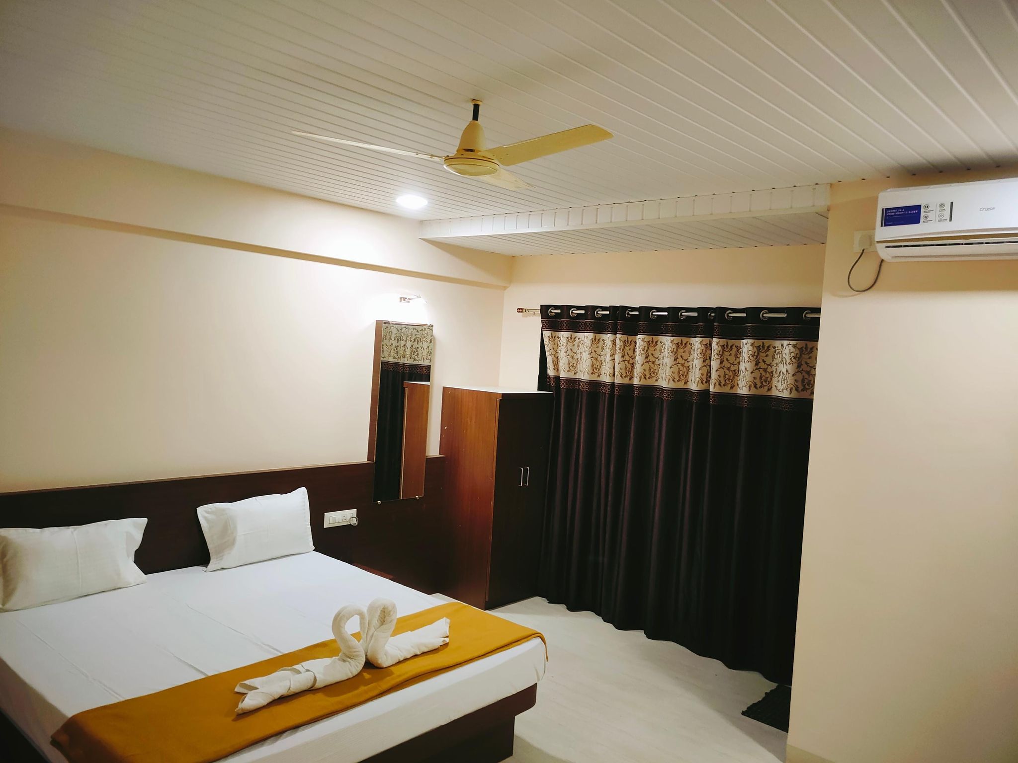Yashraj Beach Resort Family Room with Balcony 5