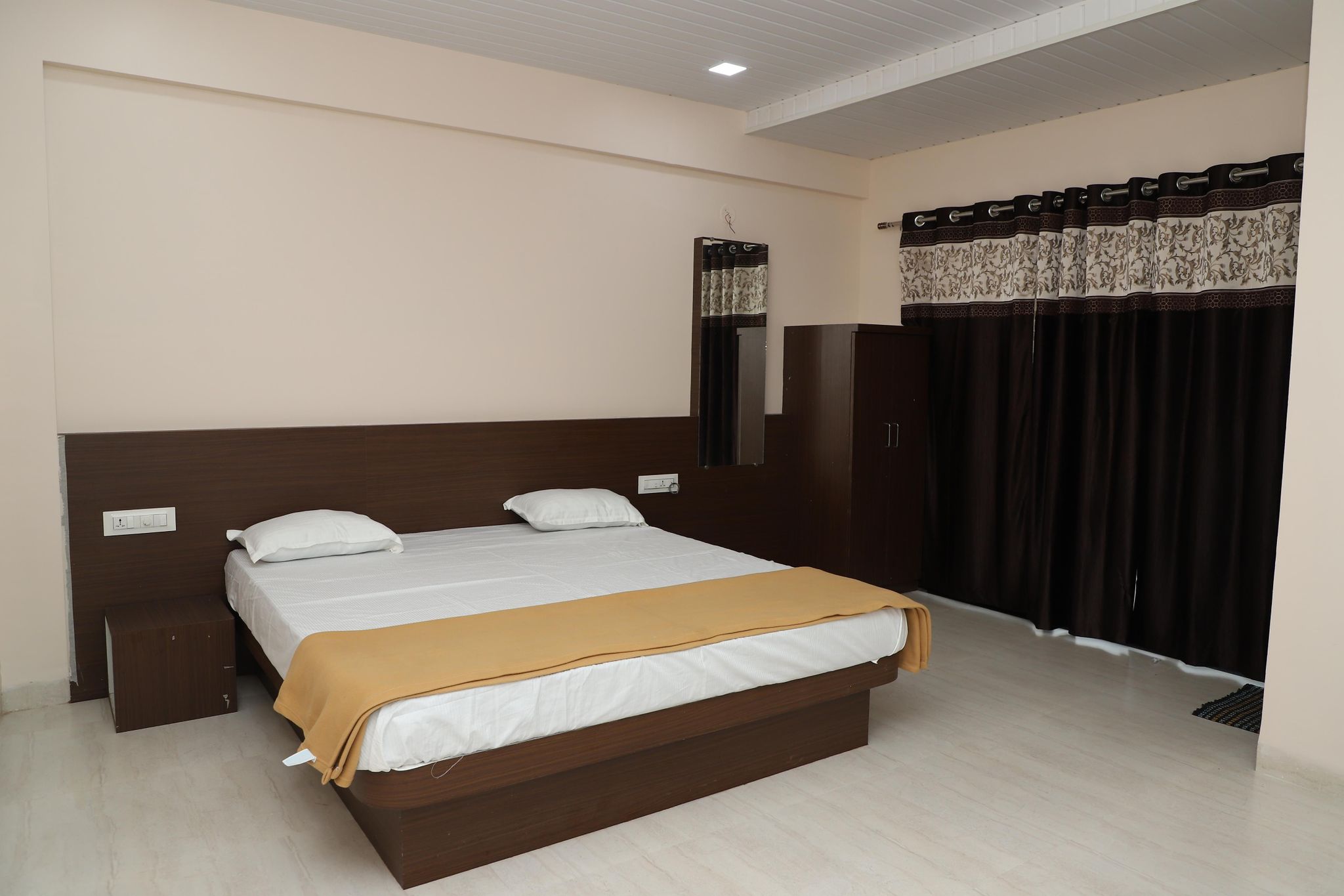 Yashraj Beach Resort Family Room with Balcony 8