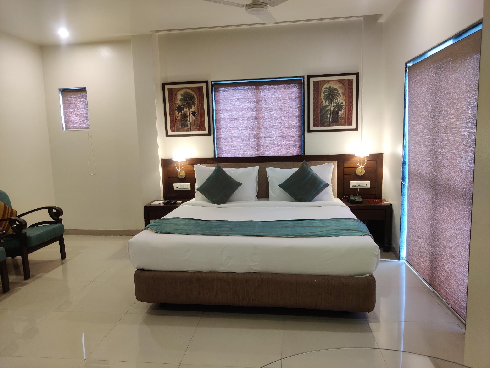 Queen Room With Balcony