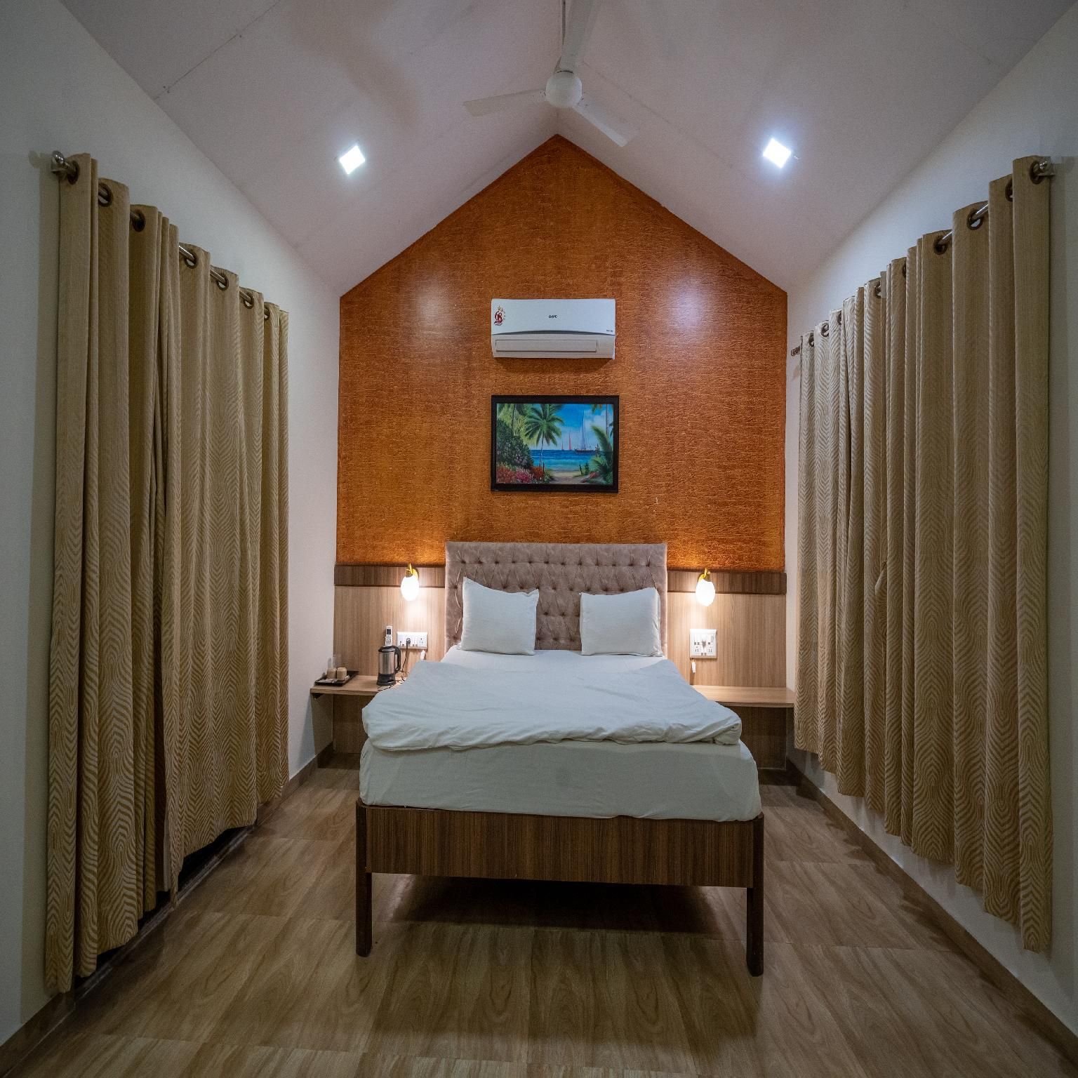 Deluxe Cottage