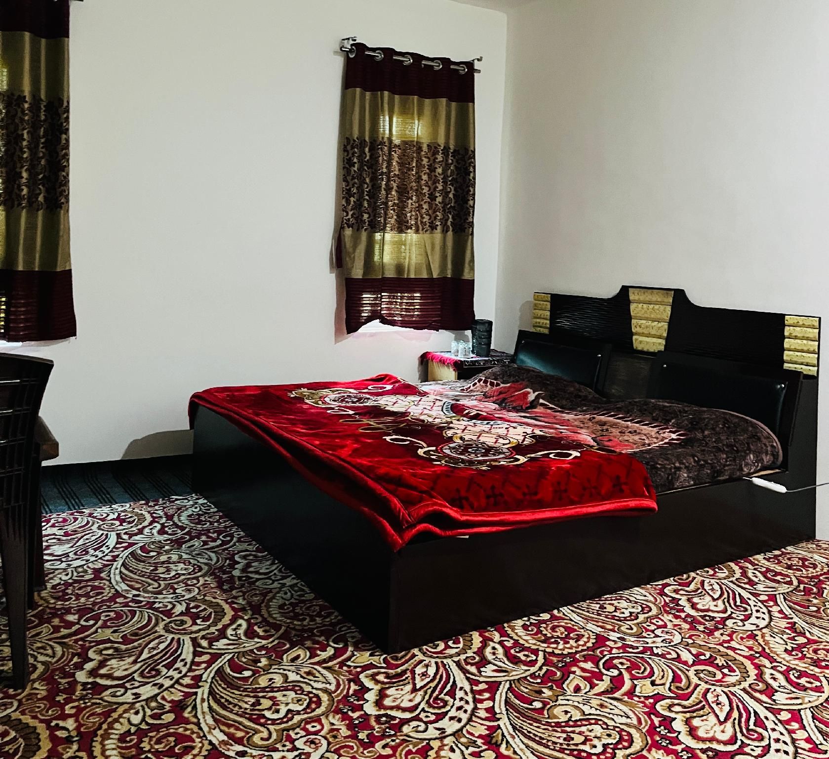 Mountain View Room