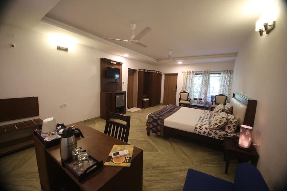 AC Room (River Facing)