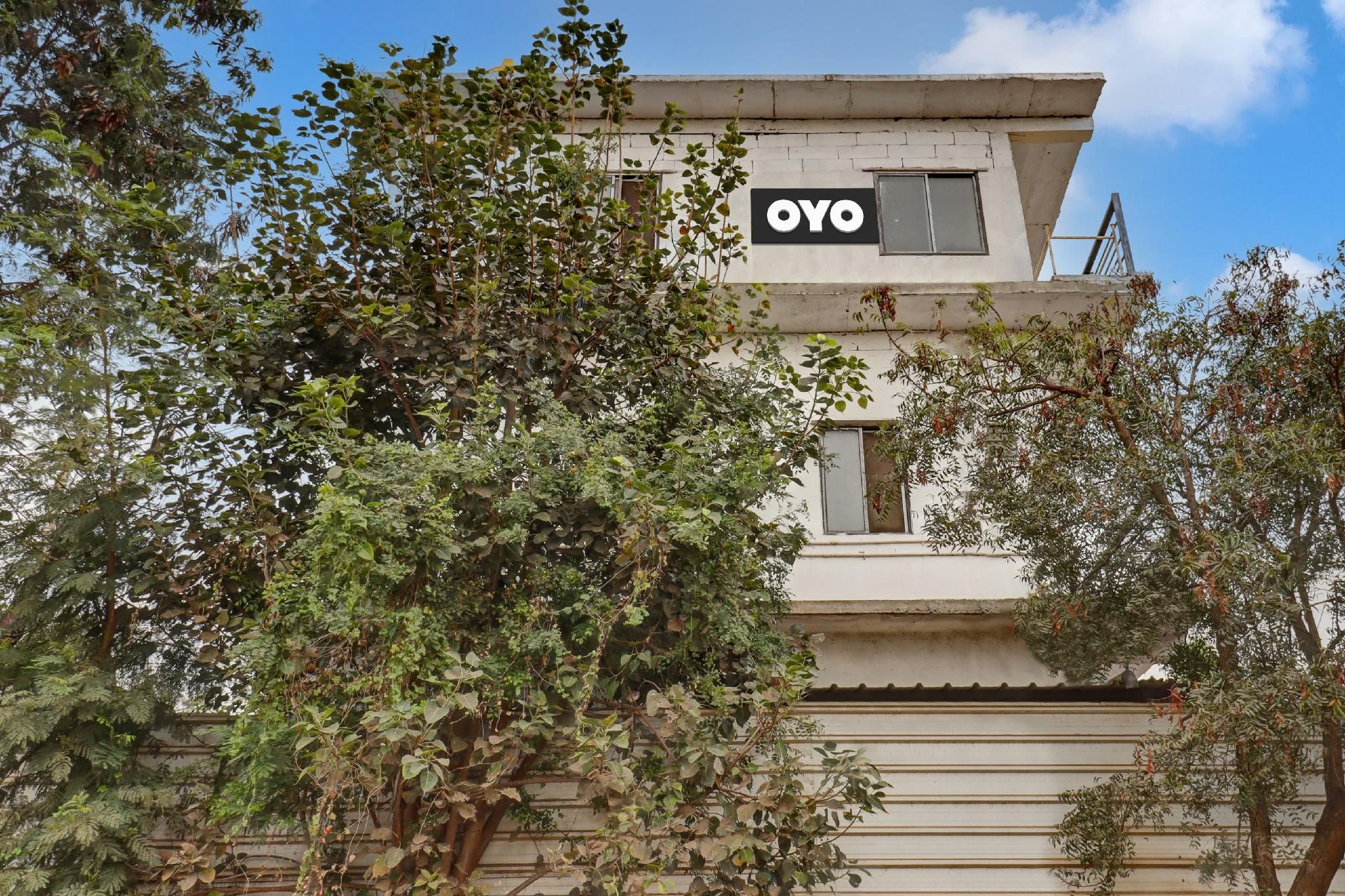 OYO Sampige Heritage