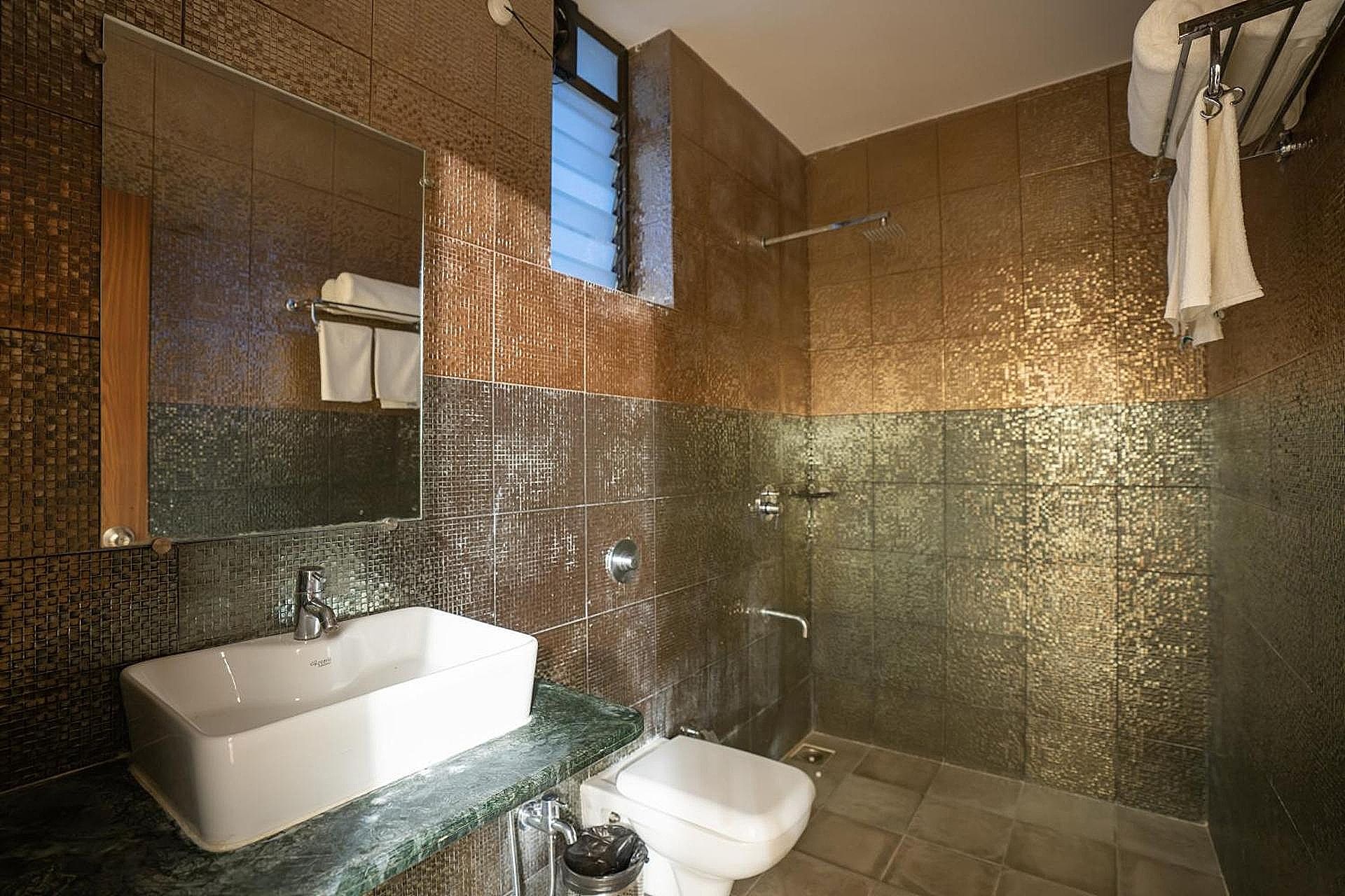 Zostel Goa (Morjim) Standard Room with Balcony 3