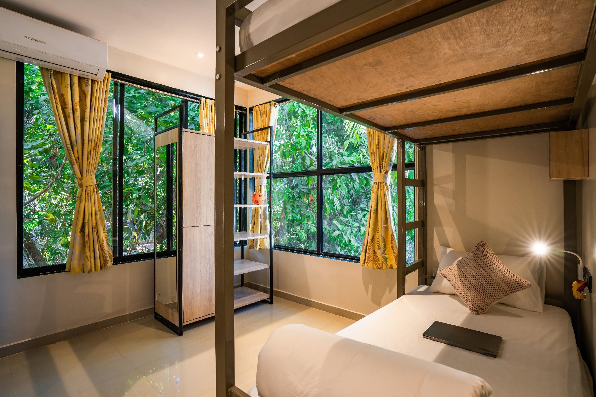 1 Person in 6-Bed Dormitory - Mixed