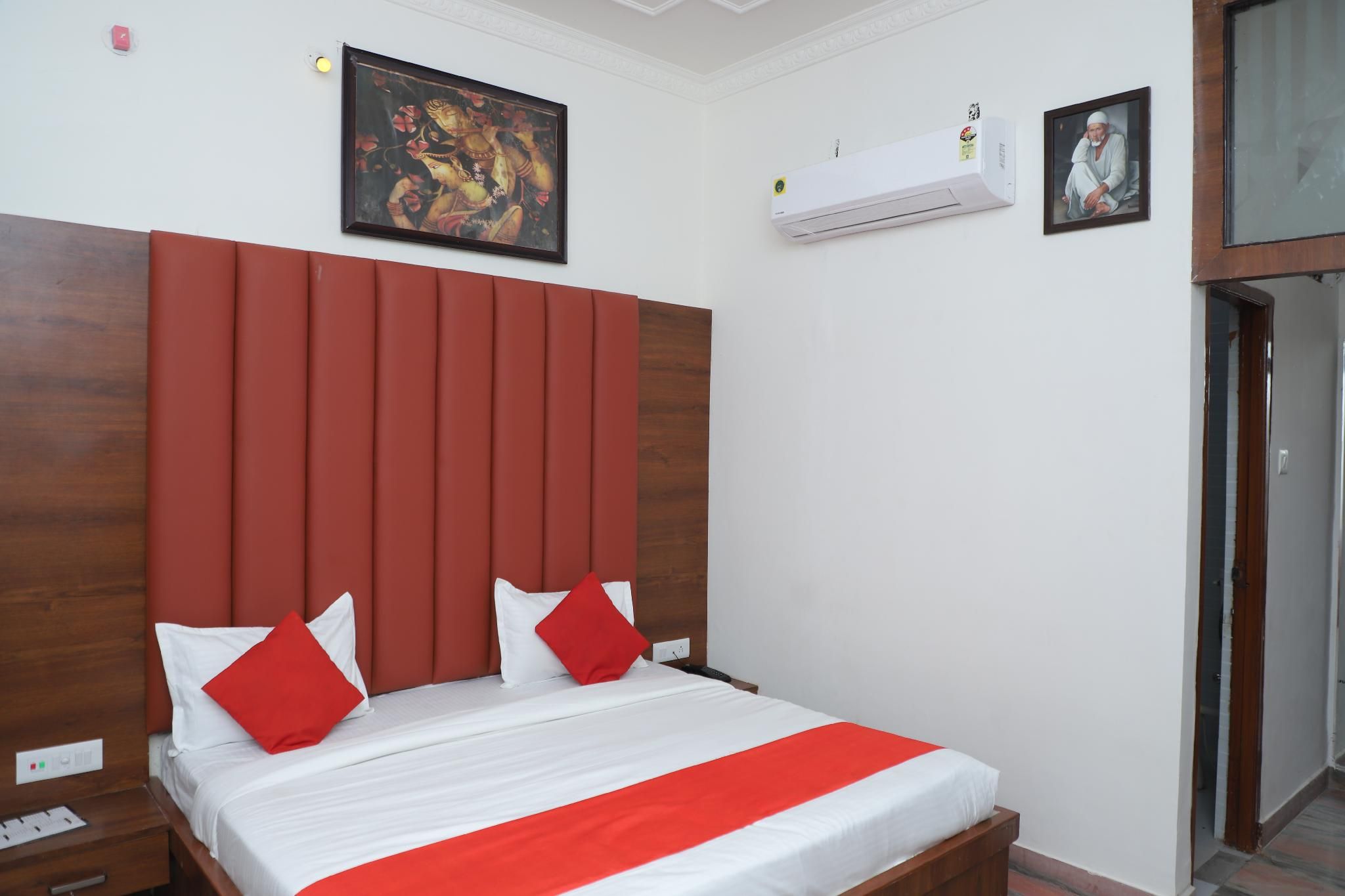 Hotel Chambal Plaza Bar & Resto Classic Rooms