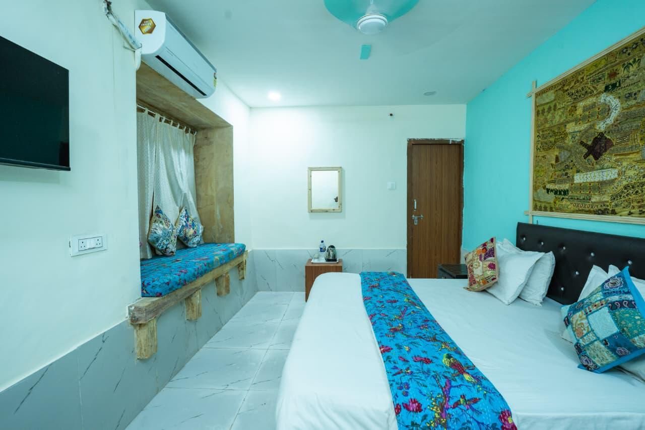 Double Deluxe Room
