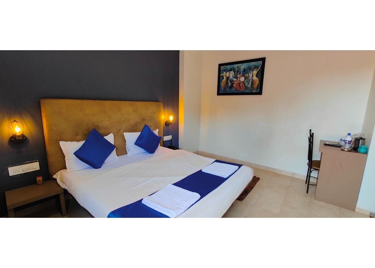 Family Suite AC Room with Hotel View