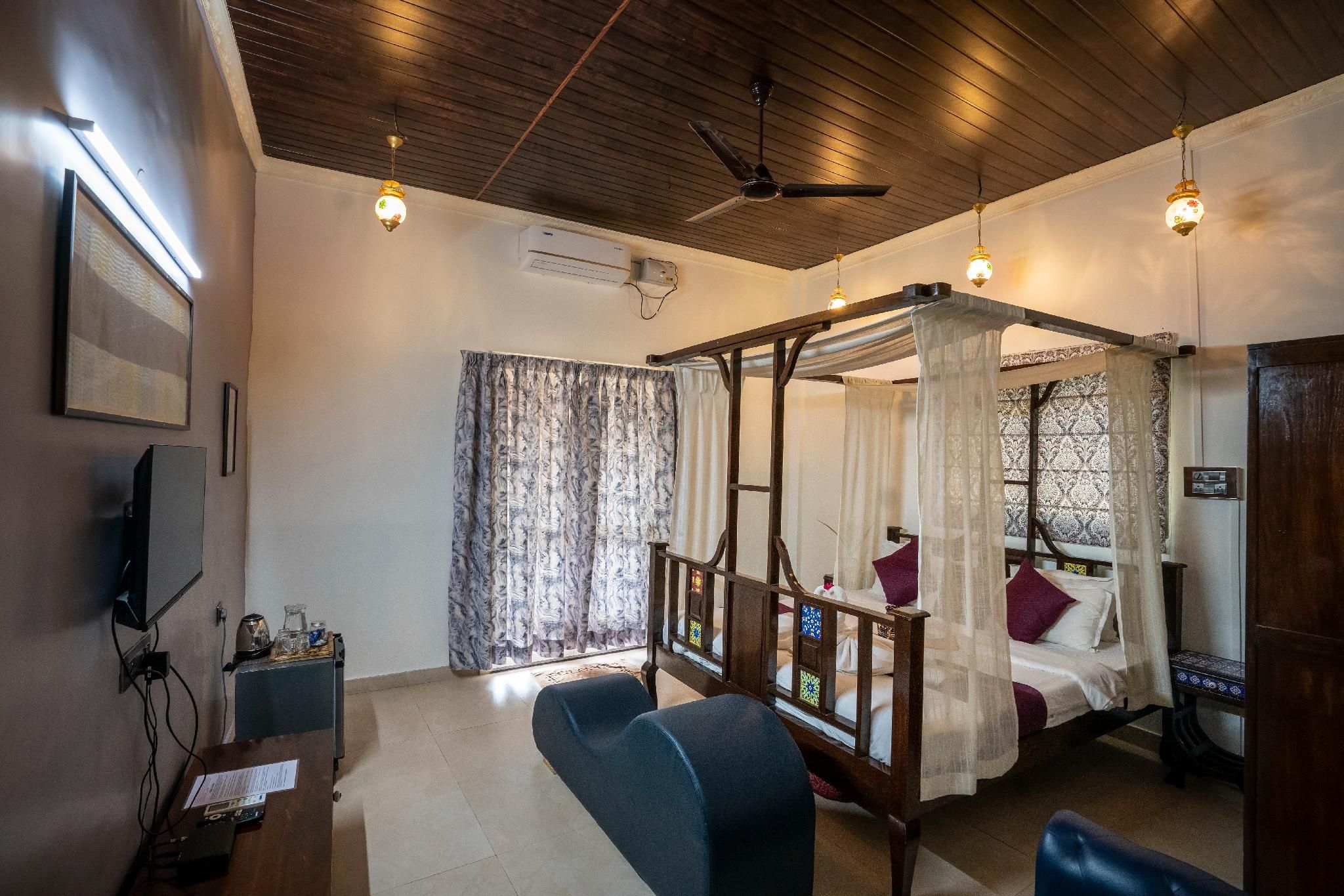 Lake View - Double Room