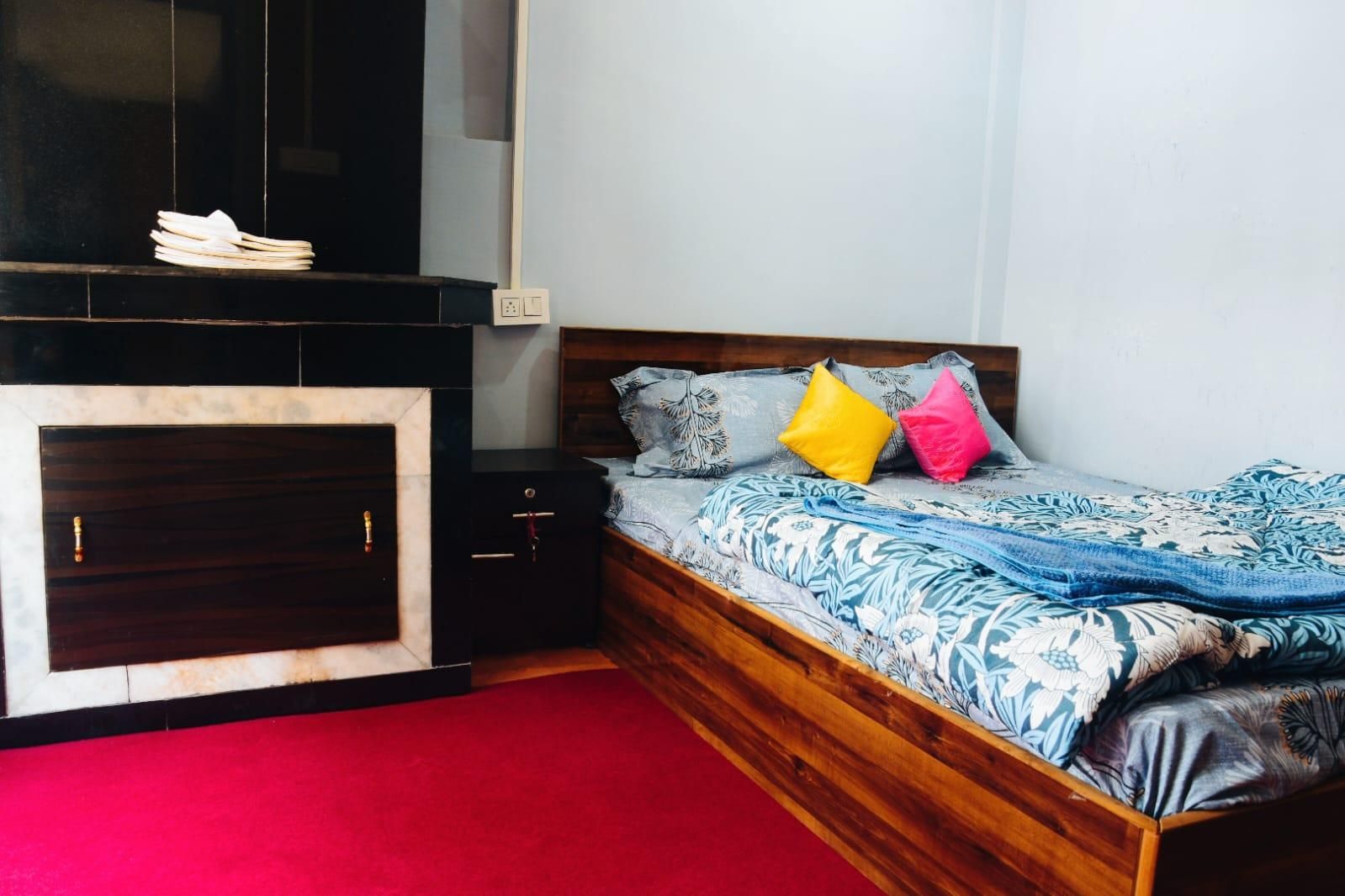 Standard Room with Private External Bathroom