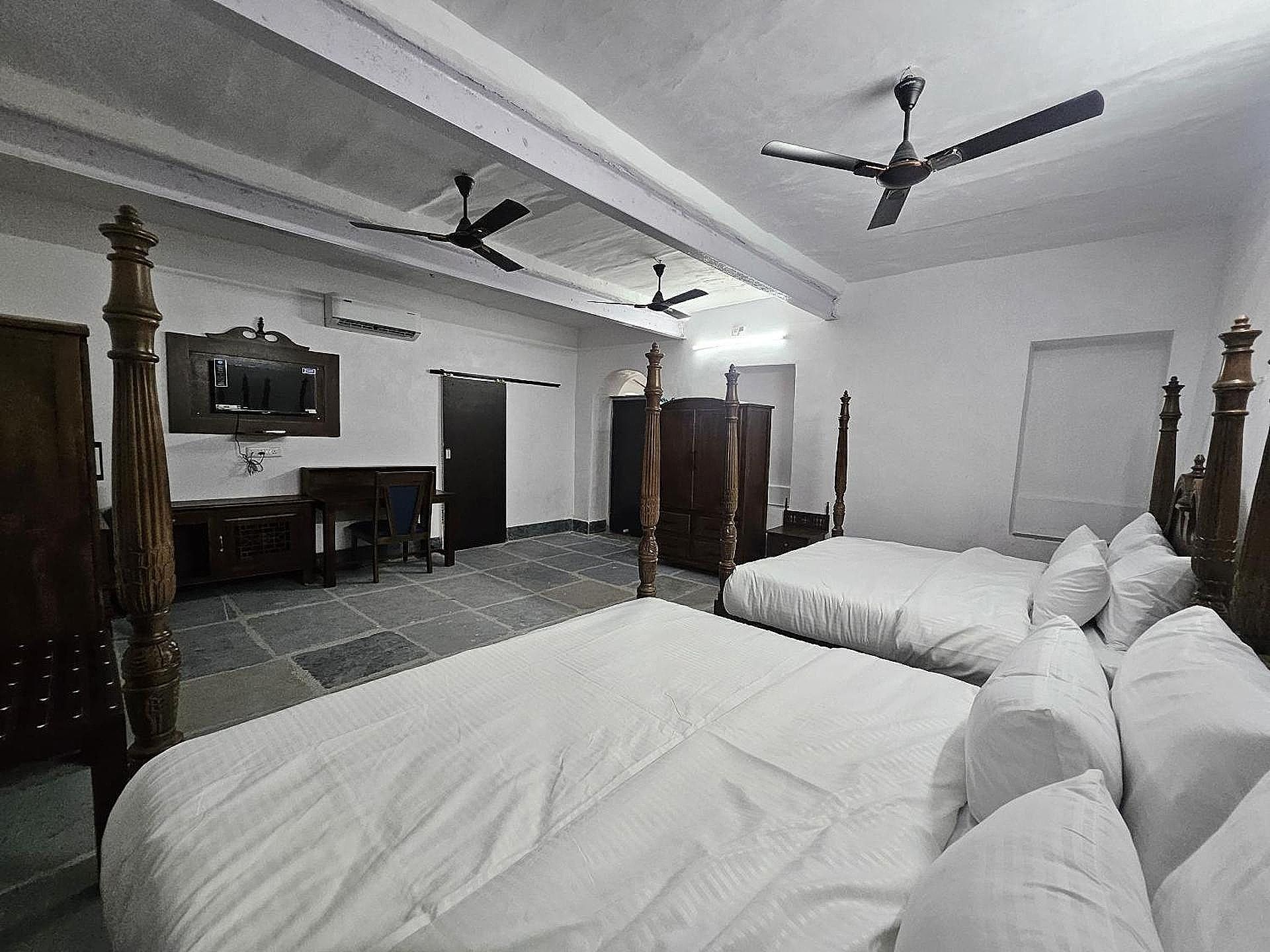 Superior Family Room